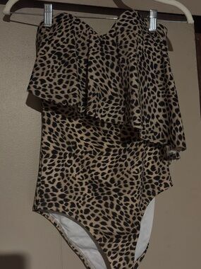 Leopard one piece swimsuit + matching coverup